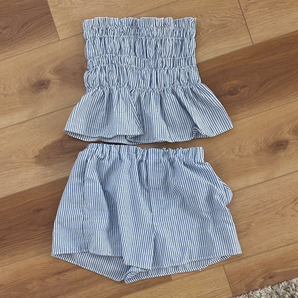SHEIN Blue Striped High Waist Shorts Set